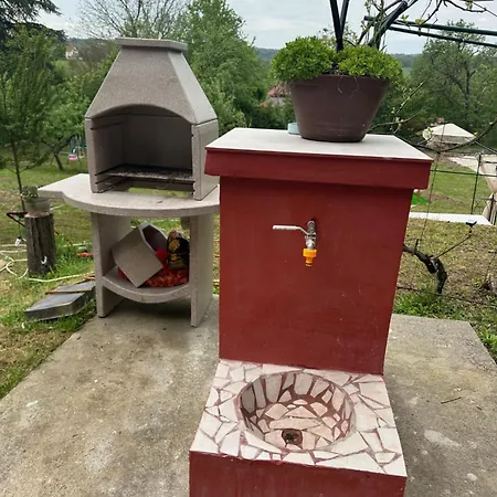 Vakantiehuis Tresnjin Cvet