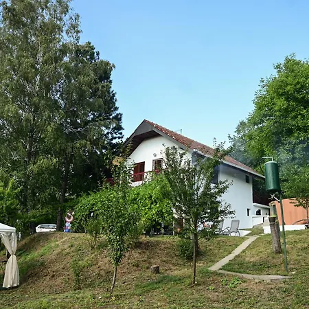Tresnjin Cvet Dom wakacyjny Ripanj