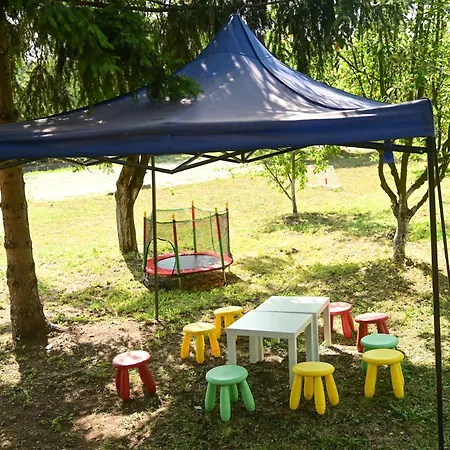 Tresnjin Cvet Vakantiehuis *