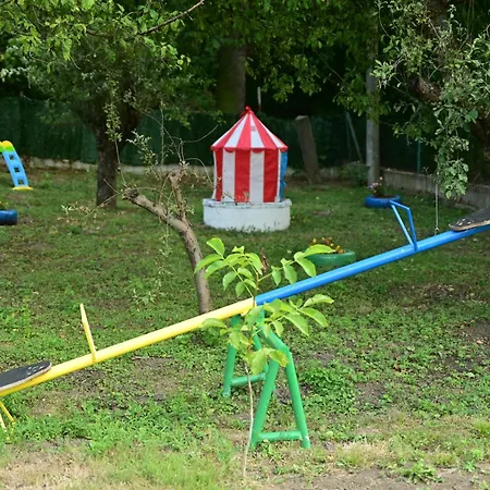 Dom wakacyjny Tresnjin Cvet Ripanj